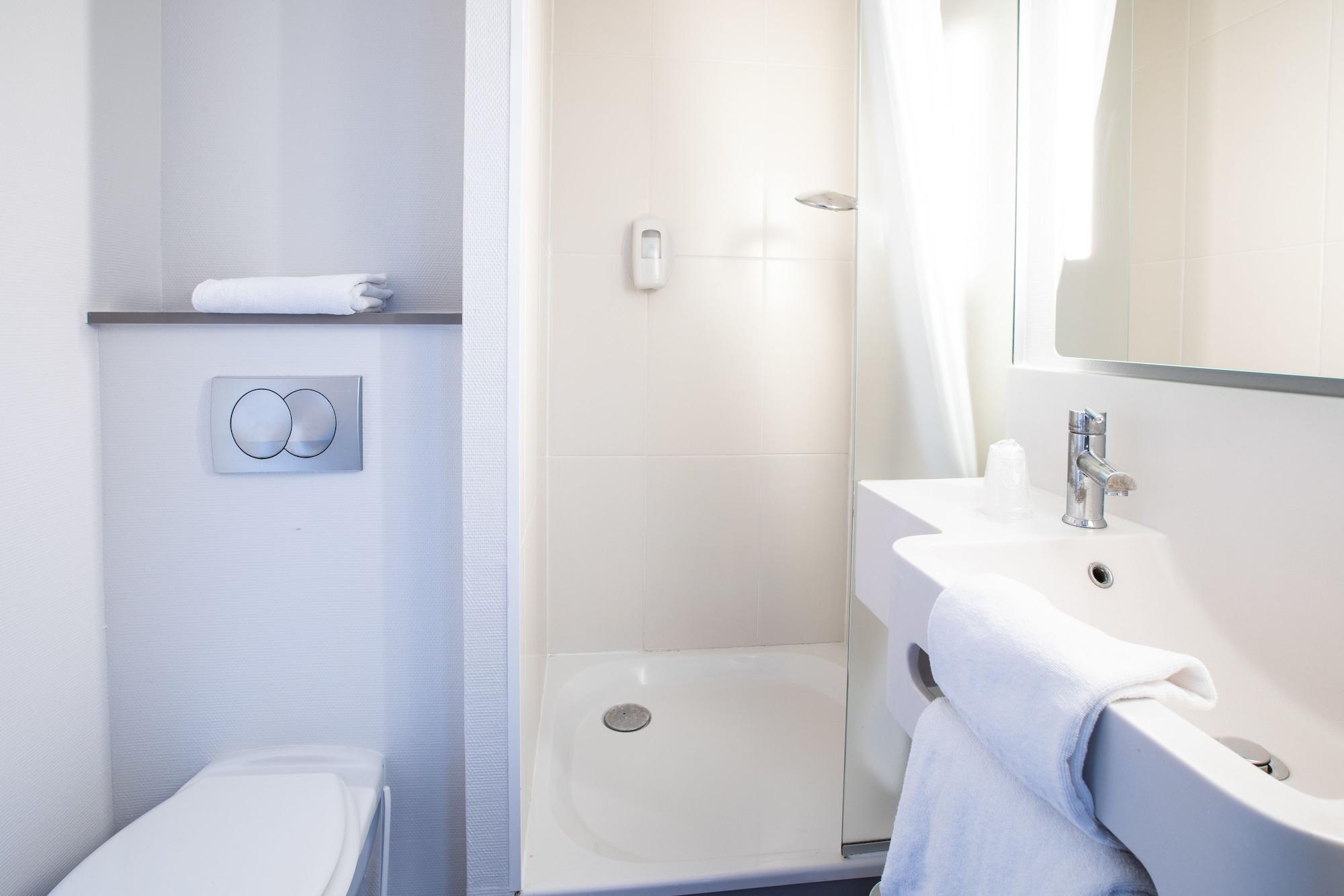 B&B Hotel Rennes Ouest Villejean Екстериор снимка