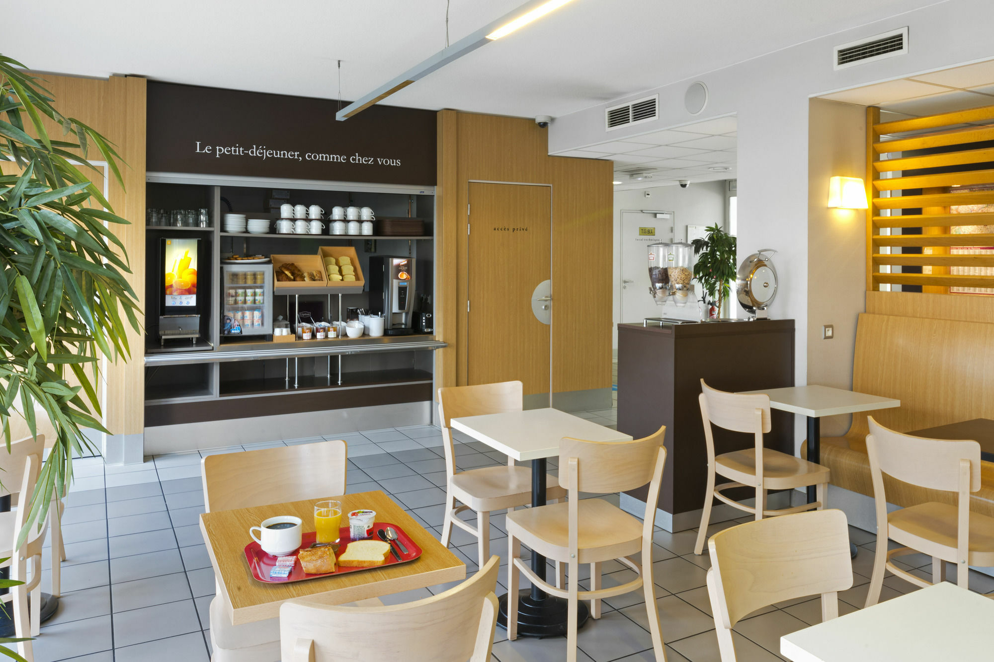 B&B Hotel Rennes Ouest Villejean Екстериор снимка