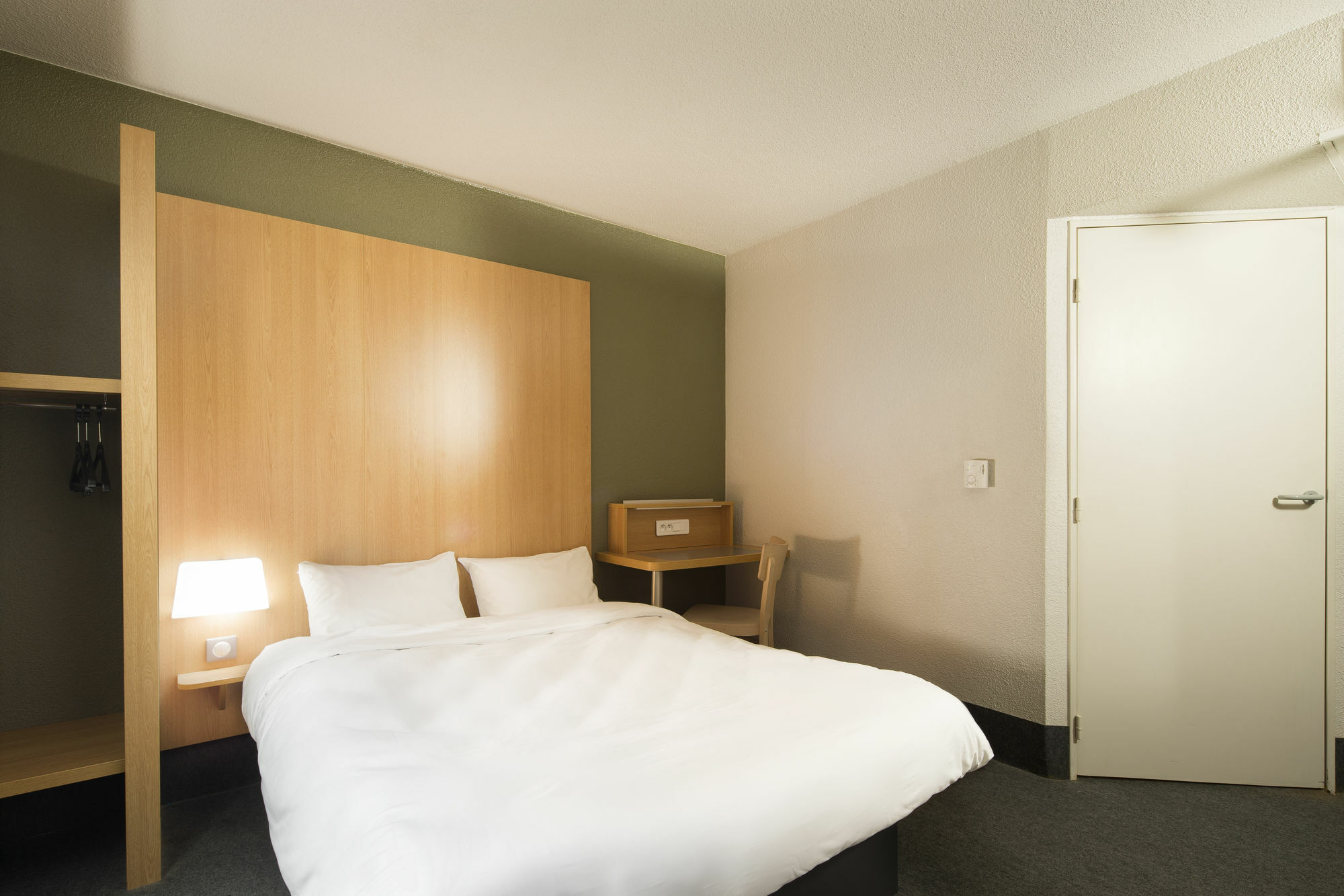 B&B Hotel Rennes Ouest Villejean Екстериор снимка
